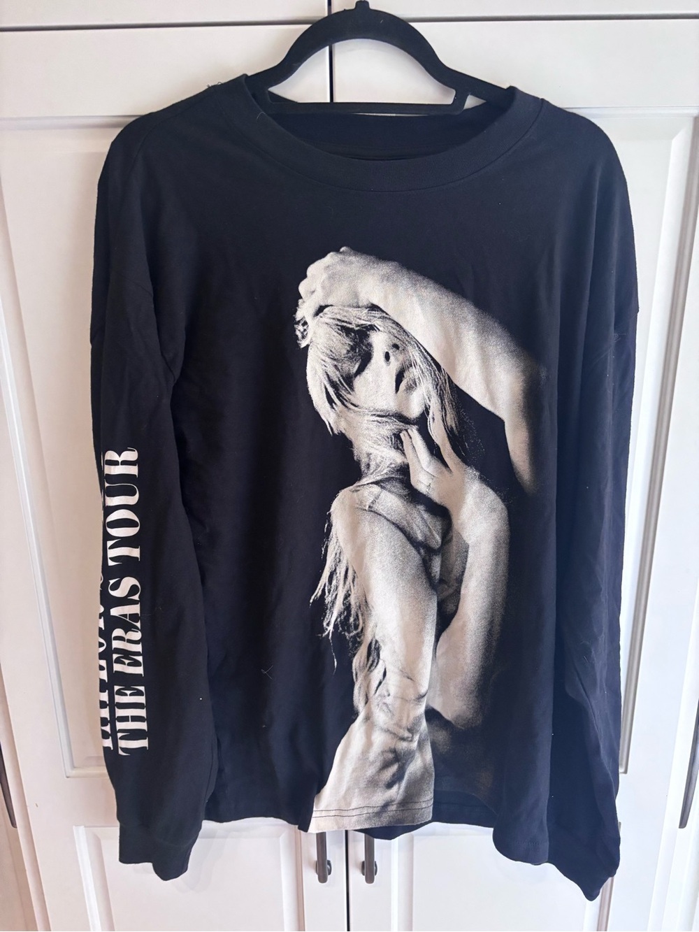 Taylor Swift The Eras Tour Black Long Sleeve Concert Shirt Size M Official Merch